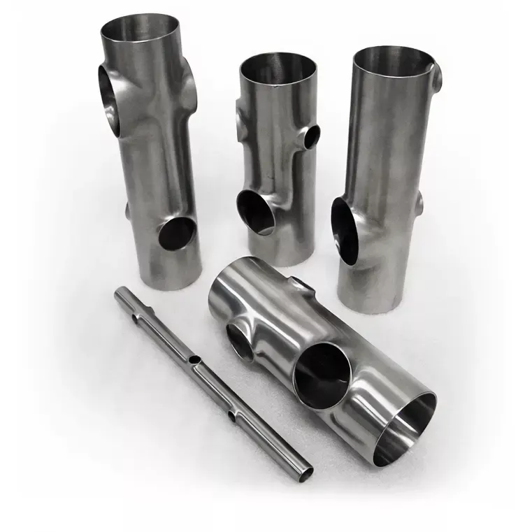 Un tube té extrudé en inox est un raccord de tuyauterie en forme de T