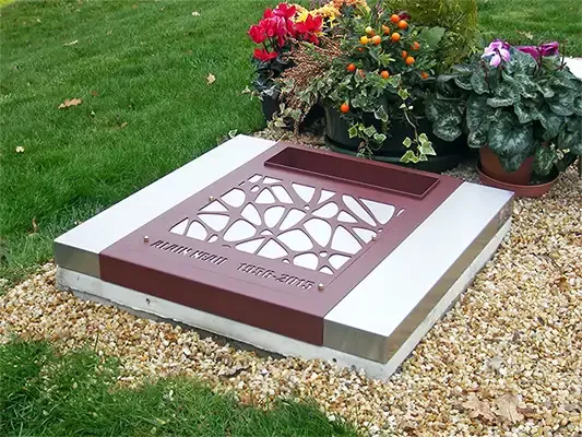 Photo d'un Monument cinéraire en métal et design